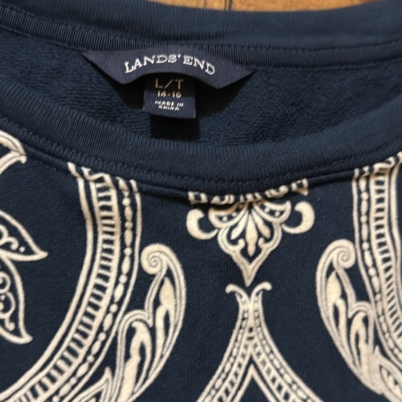 Lands End Navy Damask Velvet Print Sweatshirt Size L Tall - Picture 2 of 4
